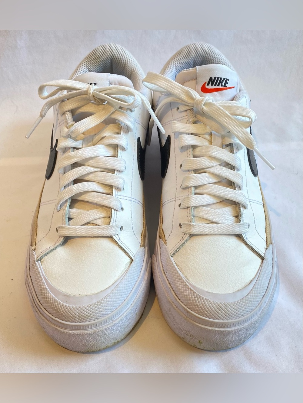 Nike Court Legacy Lift Women's Sneakers, size 7.5 - Picture 2 of 8